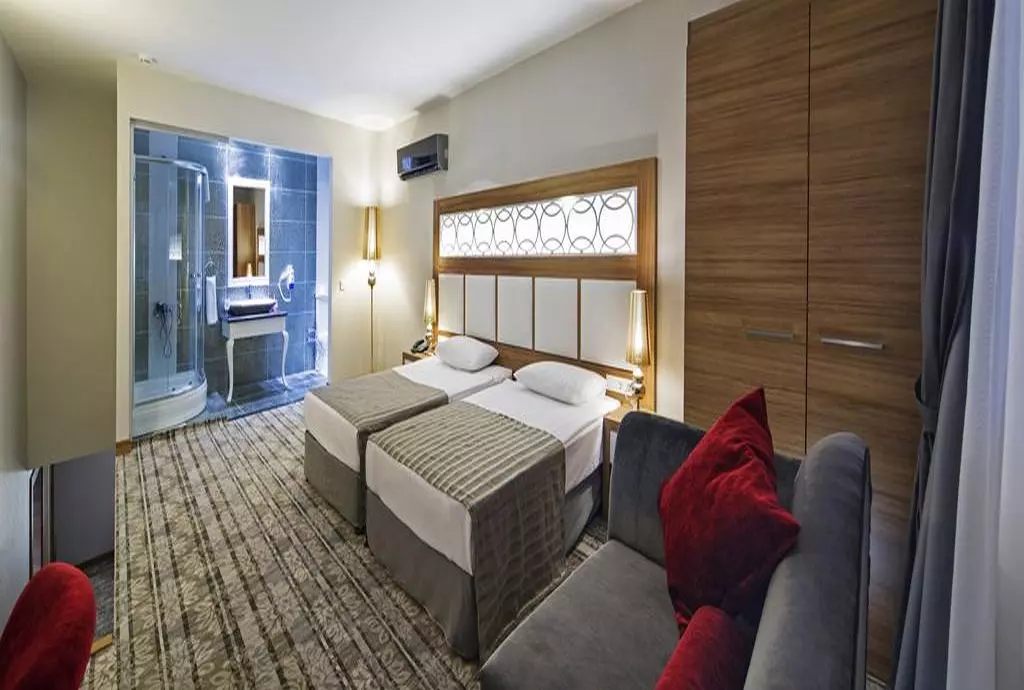 hotel justiniano deluxe alanya_shabavizparvaz_07.jpg
